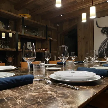 Orso - - 13 Pers - 520m2 *